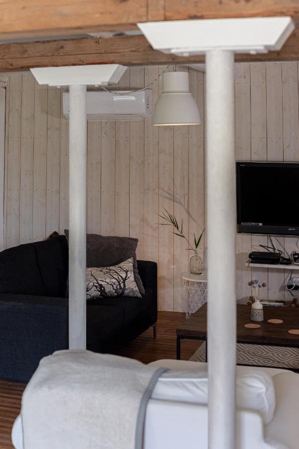 Red Bird Farm Bed & Breakfast Ystad Luaran gambar