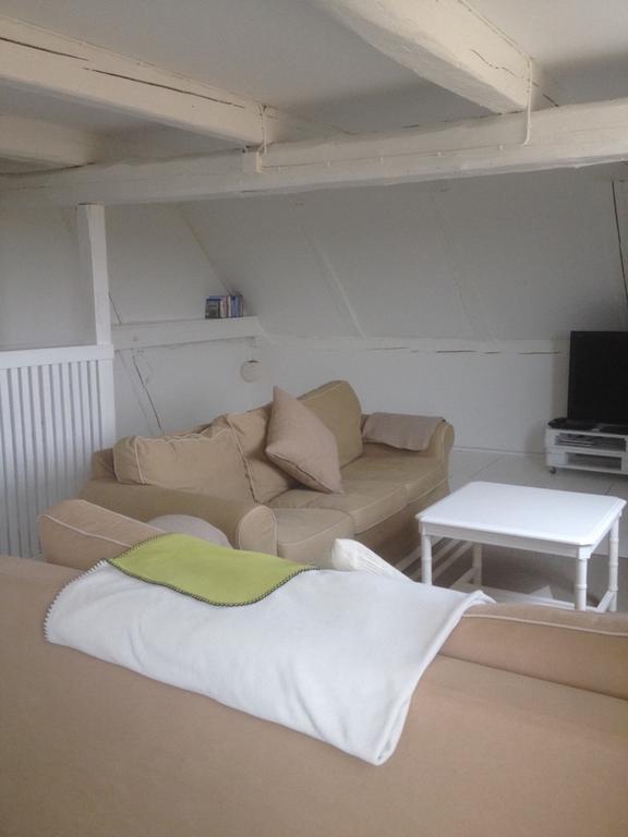 Red Bird Farm Bed & Breakfast Ystad Luaran gambar