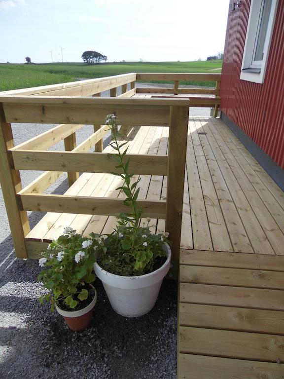 Red Bird Farm Bed & Breakfast Ystad Luaran gambar