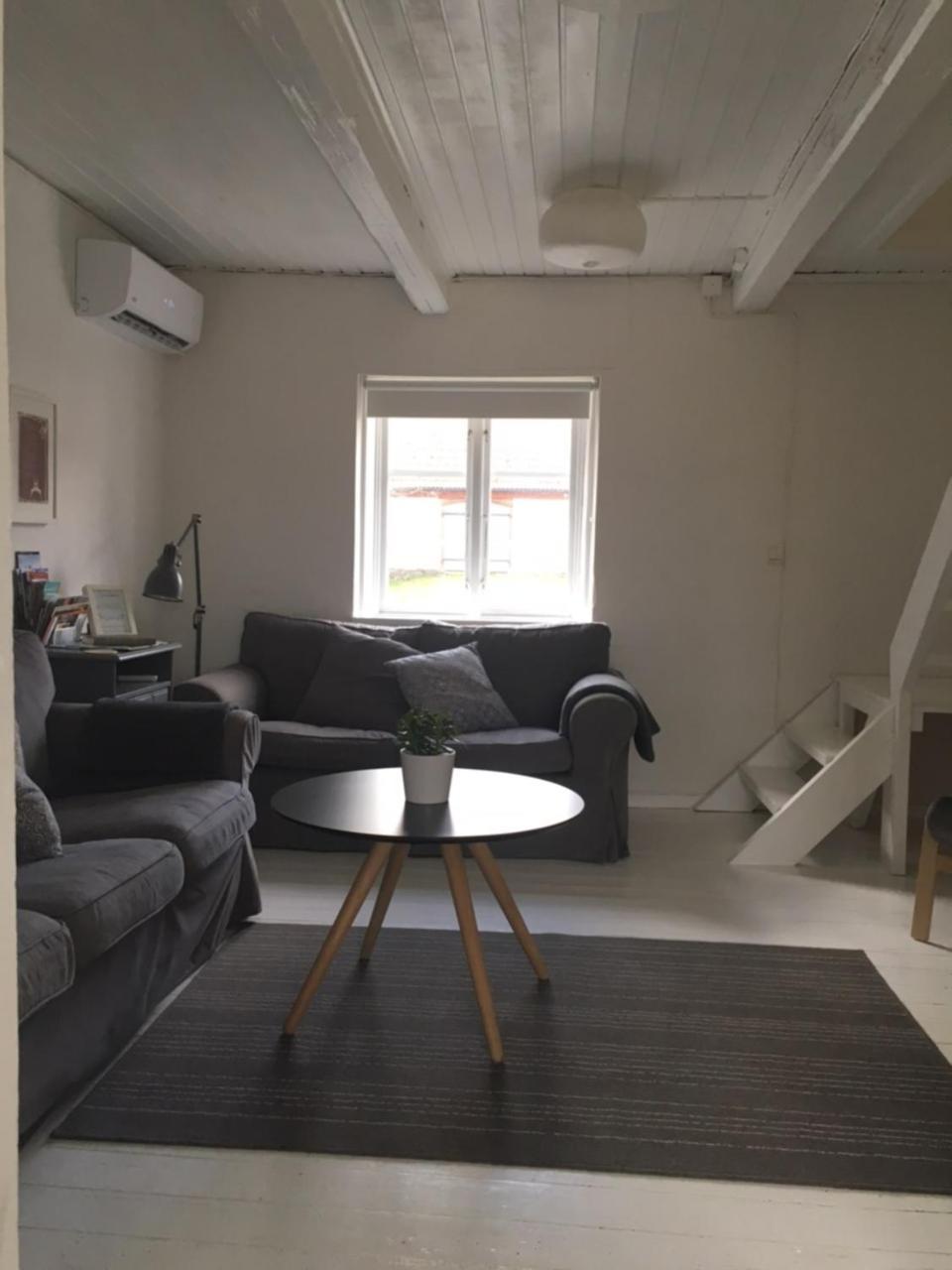 Red Bird Farm Bed & Breakfast Ystad Luaran gambar